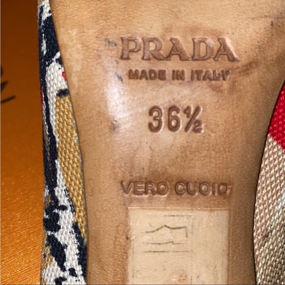 PRADA multi color shoes 100% auténtic
Size: 6.5 Prada - Picture 7 of 7